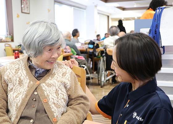 ケアハウス世田谷船橋で介護職員（ヘルパー）介護助手の契約社員の求人 【就業促進事業】